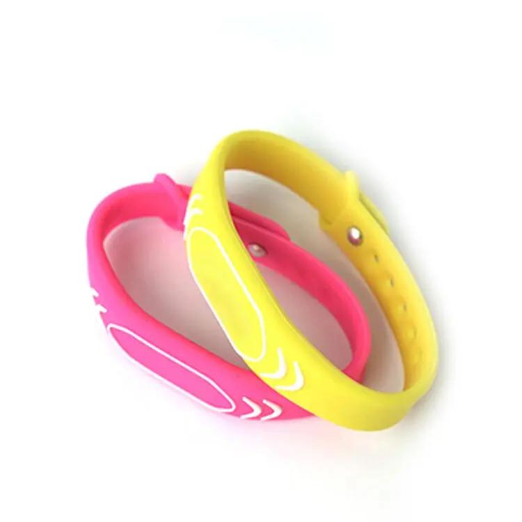 Factory Price Customized Waterproof Nfc Rfid Adjustable Silicone Wristband